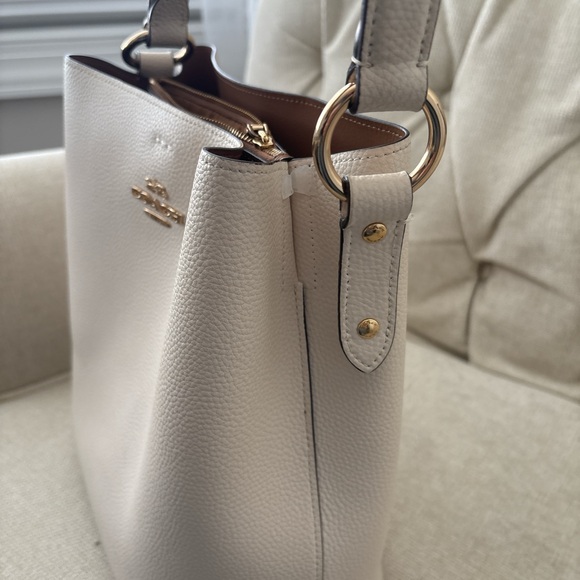 Sold - Picture 4 of 9